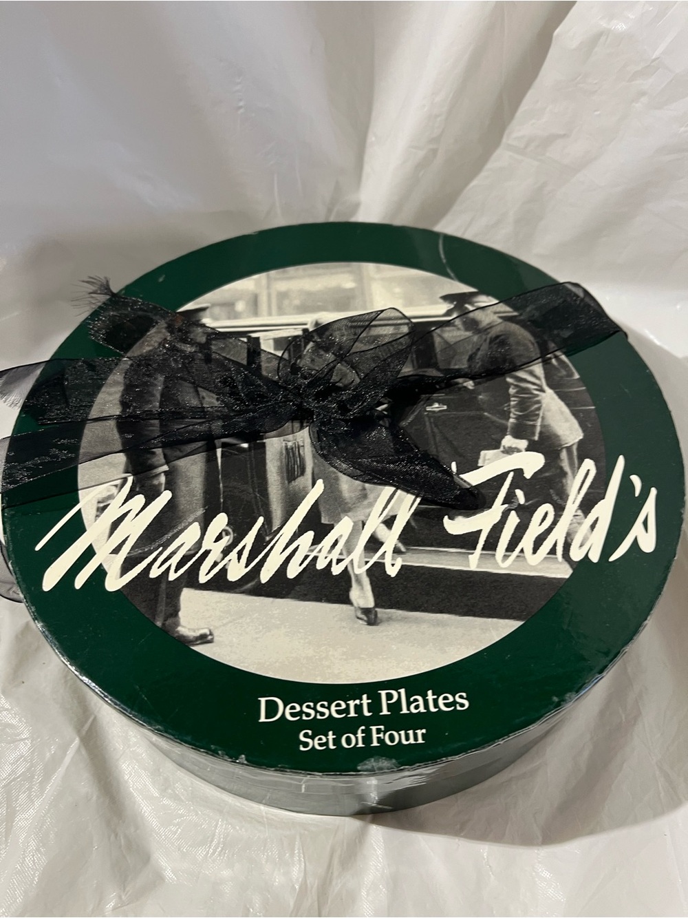 Marshall Field's 2006 Dessert Plates Set of Four Original Box